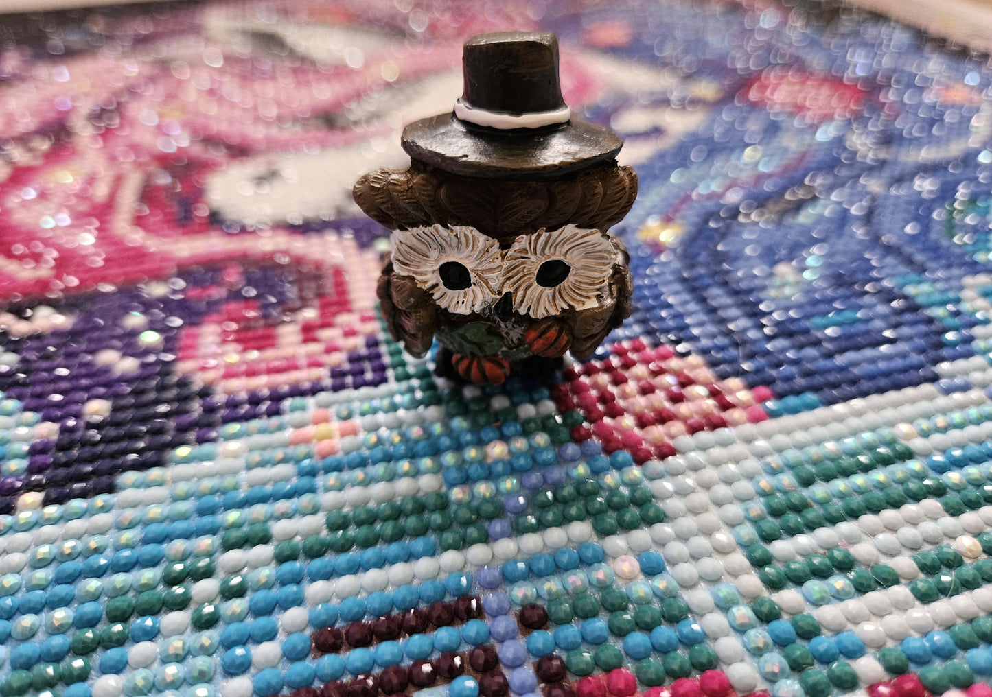 Pilgrim Owl with Pumpkins