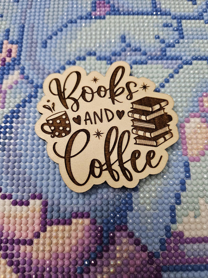 Books and Coffee Needle / Cover Minder