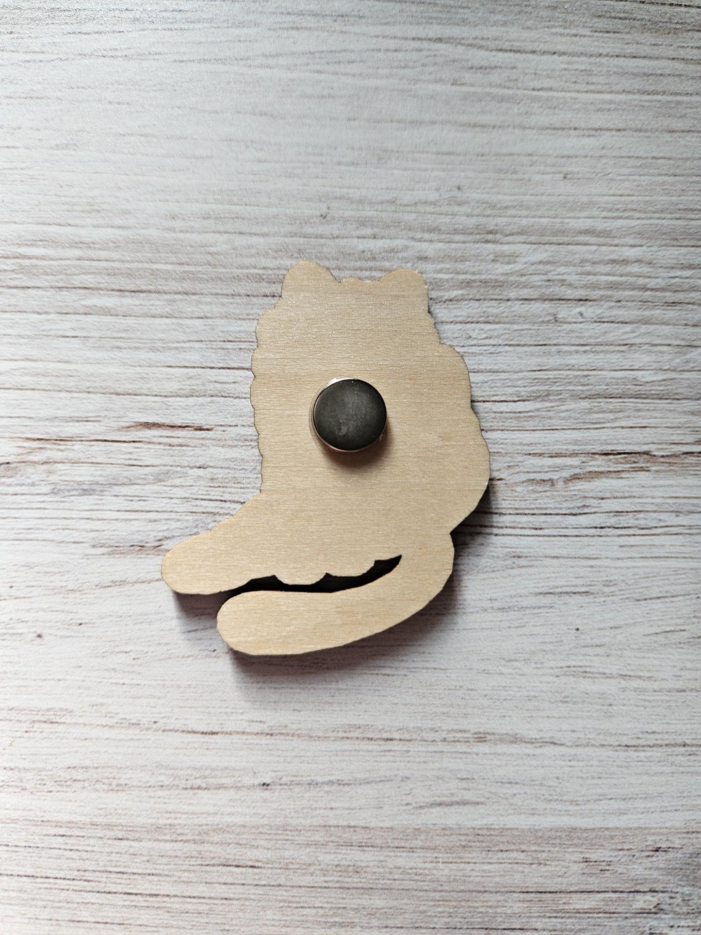 Cat Sticking Out Tongue Cover / Needle Minder