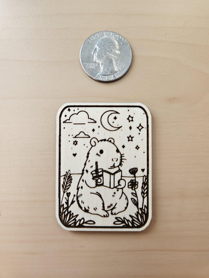 Cozy Capybara Reading Cover / Needle Minder