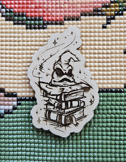 Wise Placement Hat With Books