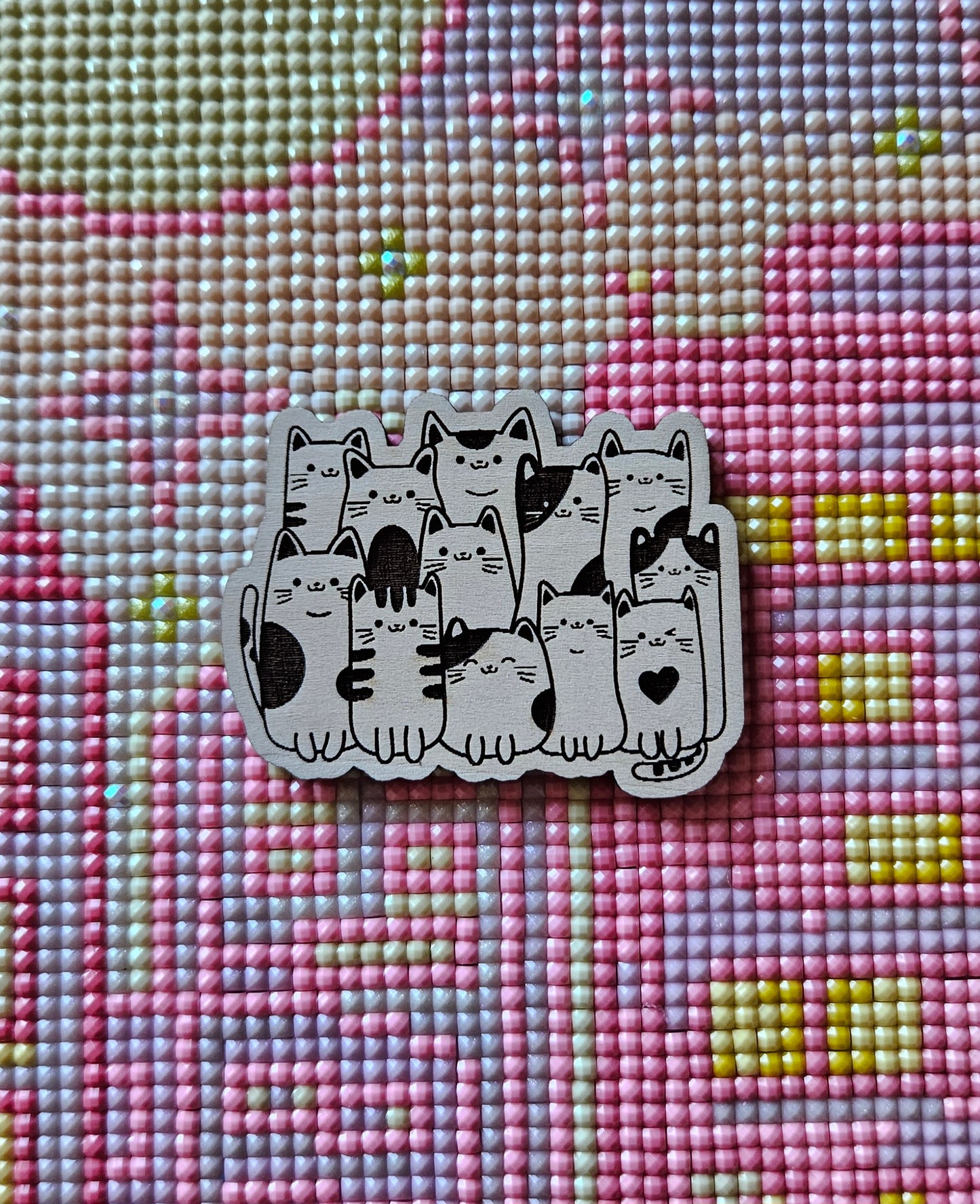 Group of Kitties Cover Minder